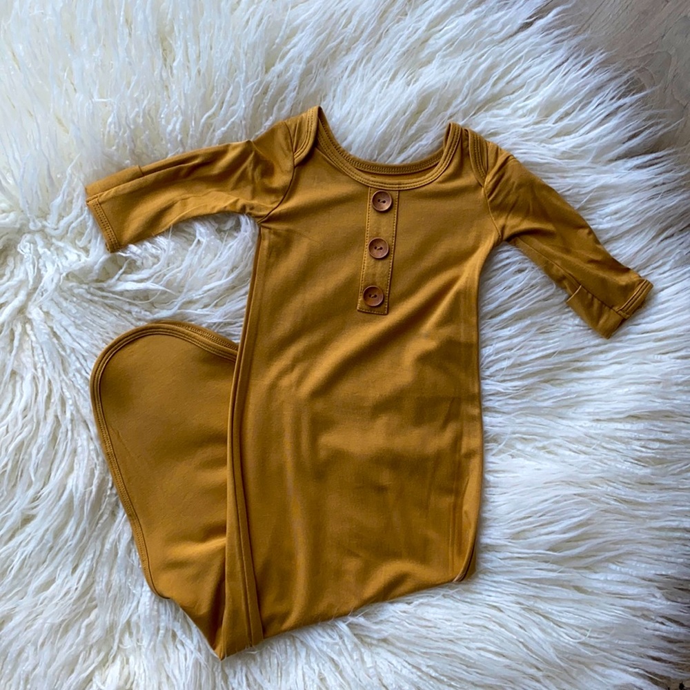 Caden Lane Mustard knotted Gown & Hat